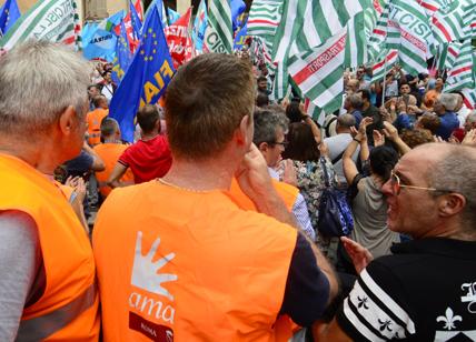 Le partecipate sfidano la Raggi e bloccano Roma: il 25 ottobre sarà sciopero