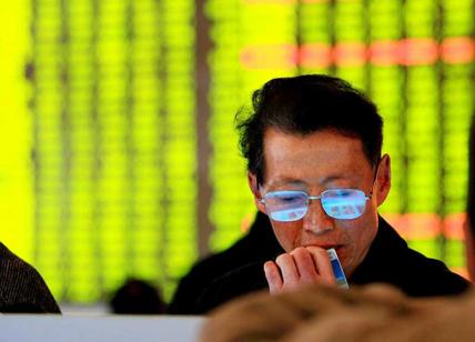 Borsa: Shanghai sprofonda in chiusura