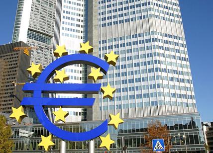 Bce, Lagarde difende i tassi negativi: “Creati milioni di posti di lavoro”