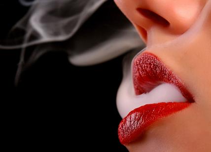 Sigarette, una coppia su 3 va in crisi se il partner fuma