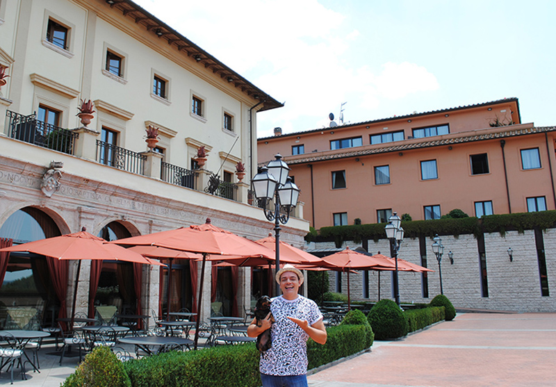 L'esterno del raffinato ristorante Ferdinando I L'esterno del raffinato ristorante Ferdinando I