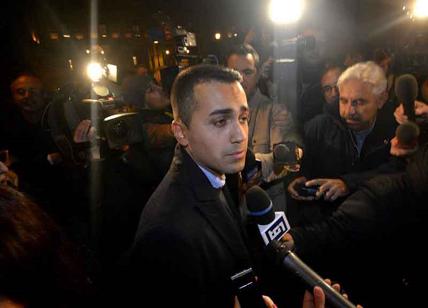 Vitalizi, Luigi Di Maio nuova gaffe: attribuisce la pensione a vita a un morto Vitalizi, Luigi Di Maio nuova gaffe: attribuisce la pensione a vita a un morto