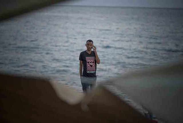 Migranti: altri 1.500 arrivi tra Puglia-Calabria. SBARCHI, ALLARME ROSSO Migranti: altri 1.500 arrivi tra Puglia-Calabria. SBARCHI, ALLARME ROSSO