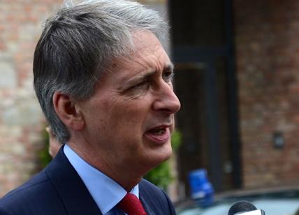 Brexit: ora Hammond, membro del governo, apre al secondo referendum