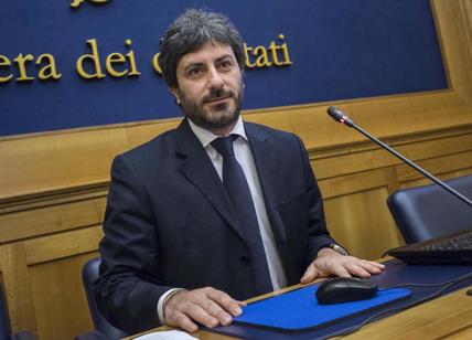 M5s Fico nel 2013: "400mila euro nel cesso", ma oggi premia Boldrini e Bersani