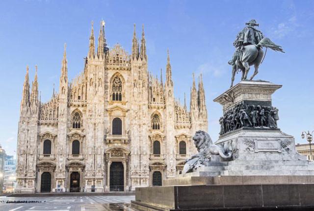 Milano, il mondo della moda sostiene il restauro del Duomo. Foto