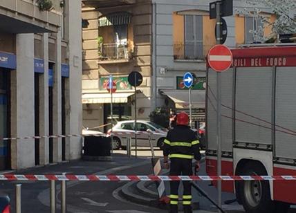 Doppio allarme bomba a Milano. Paura in centro. Le immagini di Affari