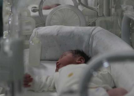 Fecondazione assistita in Messico, nasce il primo bimbo figlio di 3 persone