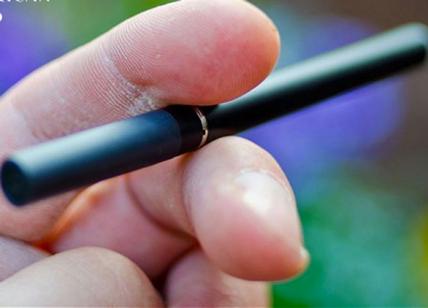 Sorpresa: le e-cigs fanno bene. "Molti fumatori in meno"