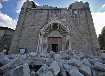 Terremoto, tra le macerie di Amatrice si scava ancora: 73 morti