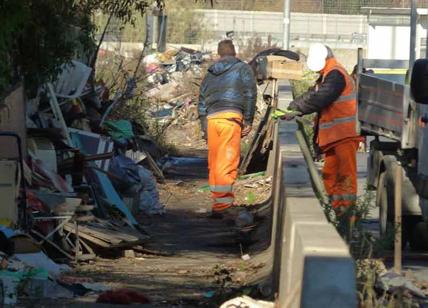 Tor Sapienza tra rifiuti e degrado: è crisi senza fine, residenti in rivolta