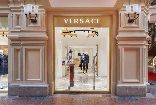 Versace, nuova boutique a Mosca