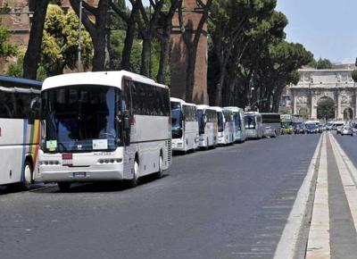 bus turistici roma 02