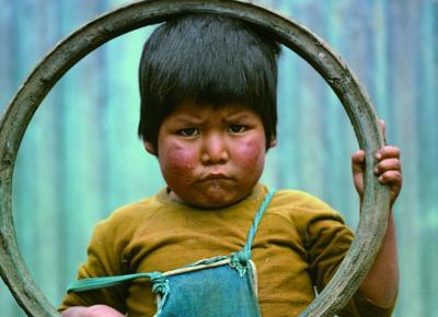 CircleofLove Peru1974©Photo GiancarloGamba 1000x600