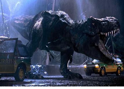 Cinema, 3 milioni di spettatori a giugno. Jurassic World il film più visto