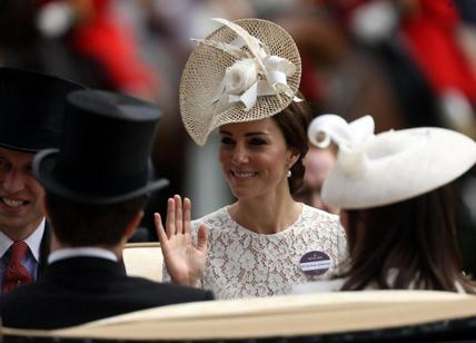 Kate Middleton sorprende tutti con questo abito. FOTO