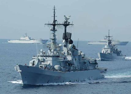 Navi militari a difesa dei porti italiani e nuovi accordi con Libia e Tunisia