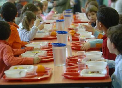Scuola, in Italia senza mensa un alunno su due.Il rapporto "Save The Children"