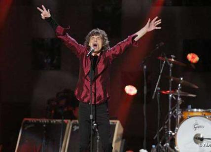 Rolling Stones, il chitarrista Ron Wood guarito da un cancro ai polmoni
