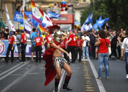 Lazio Pride cala il tris. Petizione per le sfilate a Ostia, Latina e Frosinone