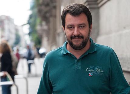 Salvini a Sesto: "Moschea? Neanche in un sottoscala. E censiamo gli islamici" Salvini a Sesto: "Moschea? Neanche in un sottoscala. E censiamo gli islamici"