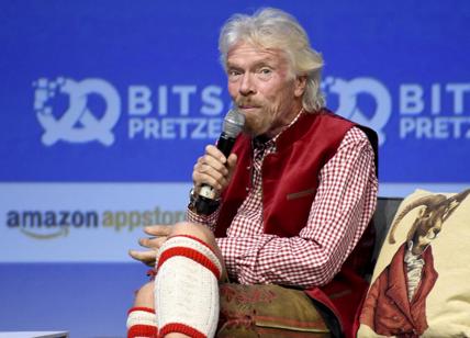 Richard Branson verso la luna, il magnate porta i viaggi nello spazio in Borsa