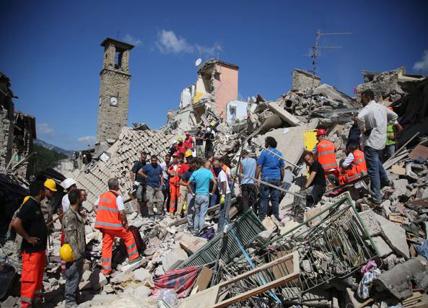 Terremoto, Maroni: agli sfollati i moduli abitativi del campo base Expo