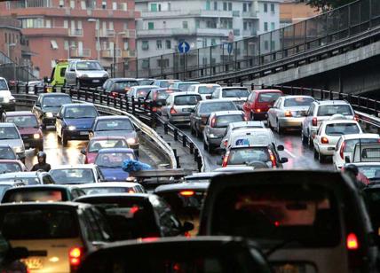 Roma, traffico in tilt sul Gra, 3 km di coda sul tratto urbano A24