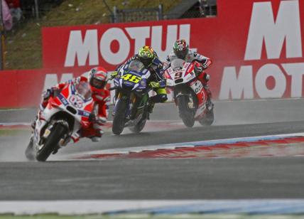 Moto Gp, Andrea Dovizioso trionfa in Austria. Rossi solo settimo Moto Gp, Andrea Dovizioso trionfa in Austria. Rossi solo settimo