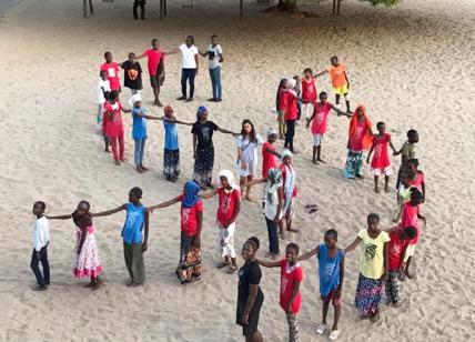 Fregene solidale. Al Singita Beach party di beneficenza per 280 bambini