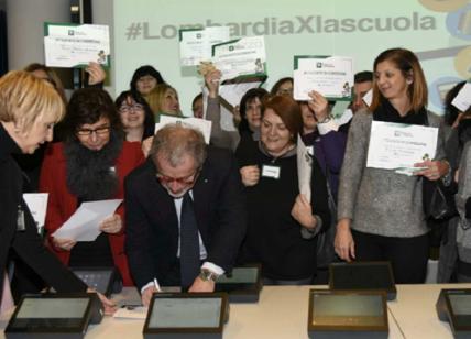 Regione Lombardia: Tablet del referendum inservibili per gli studenti