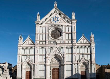 Firenze, crollo dentro la basilica di Santa croce. Morto un turista spagnolo