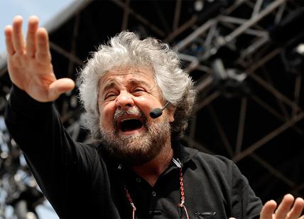 Beppe Grillo: cosa c'è dietro la separazione del blog da Casaleggio Associati