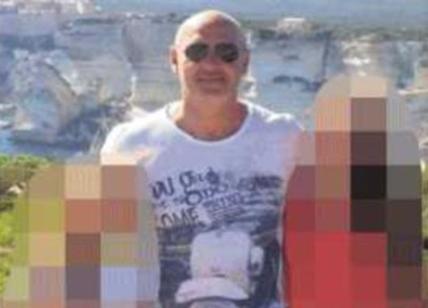 Stupro Firenze, ecco i nomi dei due carabinieri. Ed è caccia alle foto Stupro Firenze, ecco i nomi dei due carabinieri. Ed è caccia alle foto