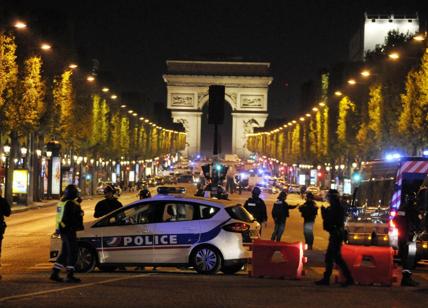 Attacco Parigi, per Le Pen piazze piene e urne vuote ? Lo auspichiamo