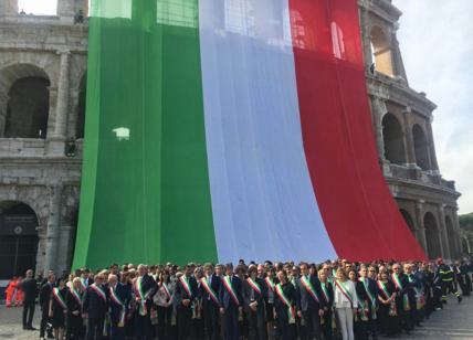 Comuni: per il 66% degli italiani il sindaco è la figura top nei territori