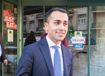 Di maio sorridente 2