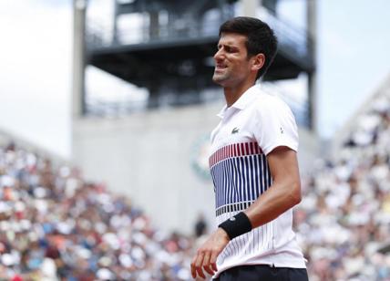 Roland Garros, Djokovic ko choc: "Pausa del tennis? Non lo escludo"