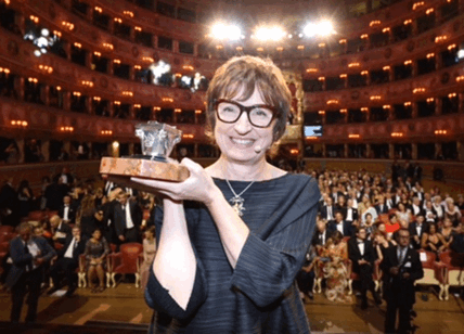 Libri, Premio Campiello: vince Donatella Di Pietrantonio con 'L'Arminuta' Libri, Premio Campiello: vince Donatella Di Pietrantonio con 'L'Arminuta'