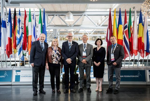 Bart Morlion, Presidente Eletto della European Pain Federation ed altre personalità presenti al decimo Congresso Europeo EFIC 2017 Bart Morlion, Presidente Eletto della European Pain Federation ed altre personalità presenti al decimo Congresso Europeo EFIC 2017