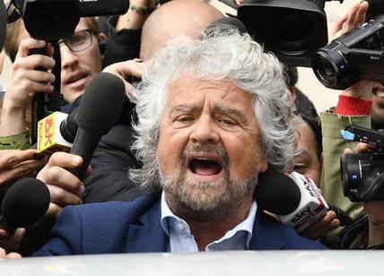 M5S, Grillo contro i giornalisti: "Vi mangerei per vomitarvi"