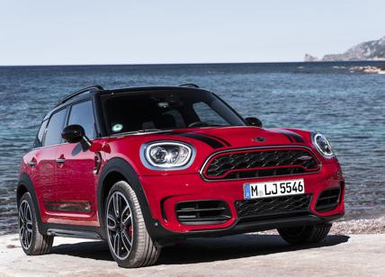 Al Salone di Shanghai 2017 debutta la nuova Mini John Cooper Works Countryman