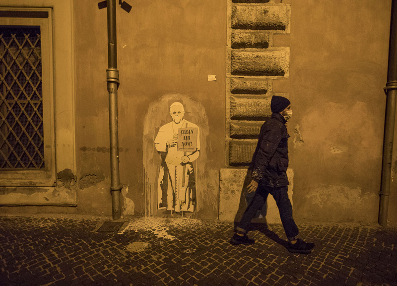 murales inquinamento 2 papa francesco