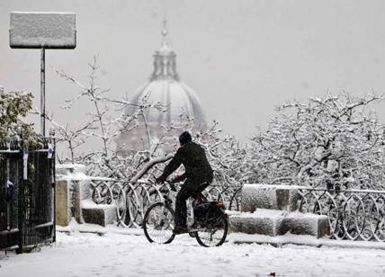 Neve a Roma, Burian porta pioggia, gelo e l'incubo fiocchi per lunedì