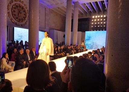 Intesa Sanpaolo porta Milano Fashion Week in filiale con il defilè Next Trend