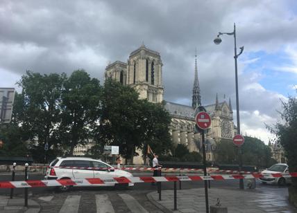 Notre Dame: l'aggressore era giornalista. C'è il video del giuramento a Isis