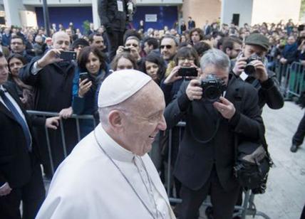 Papa Francesco si confessa: sono stato dalla psicanalista