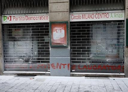 Milano, circolo Pd di corso Garibaldi vandalizzato