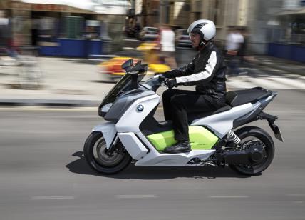 Moto Elettriche, depositato disegno di legge sulla circolazione in autostrada