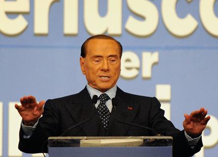 Berlusconi: 5 Stelle pericolosi come Hitler